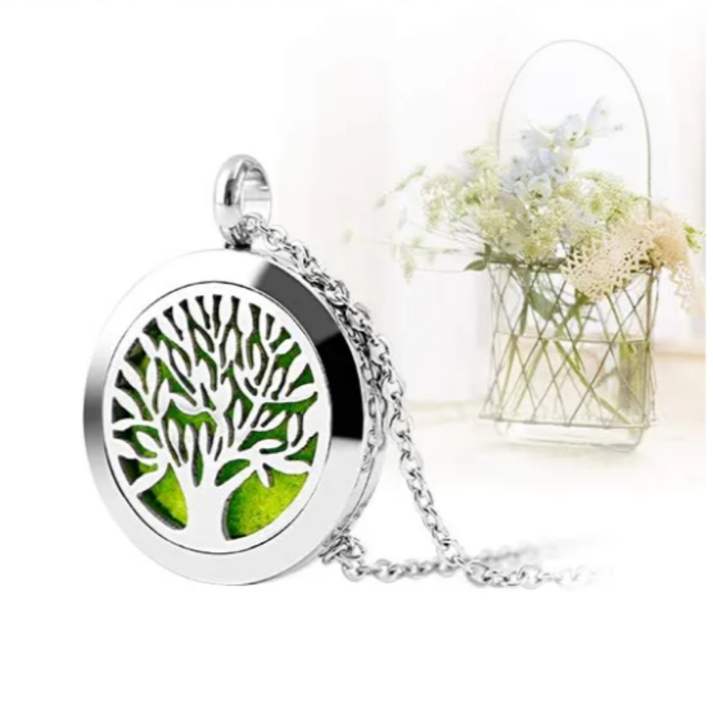 New! Diffuser Necklace With Colorful Oil Pads
